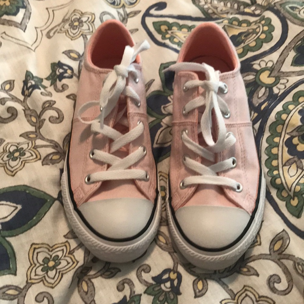 Converse storm pink and white sneakers